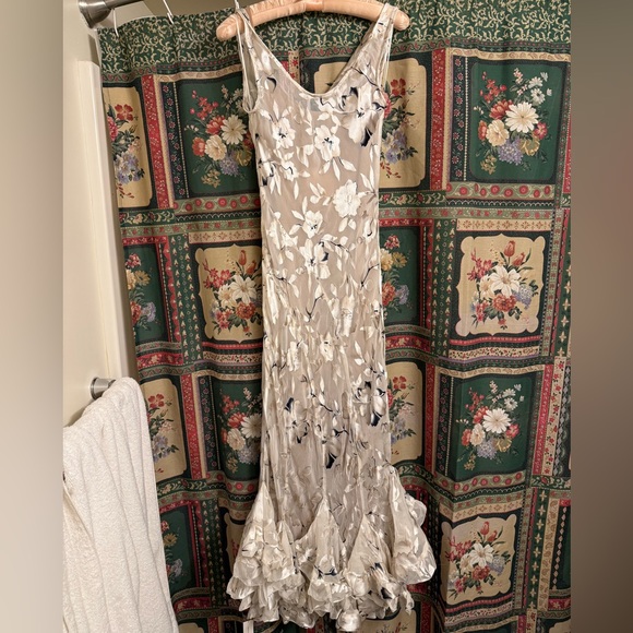 Reformation Evanthe Prosecco Blossom Silk Blend Ruffle Hem Maxi Dress 2 - Picture 8 of 9